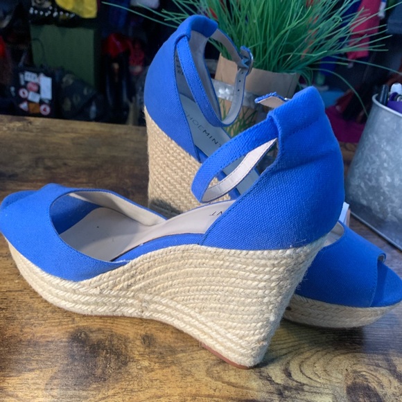 Blue wedge heels by shoes mint - Picture 3 of 4